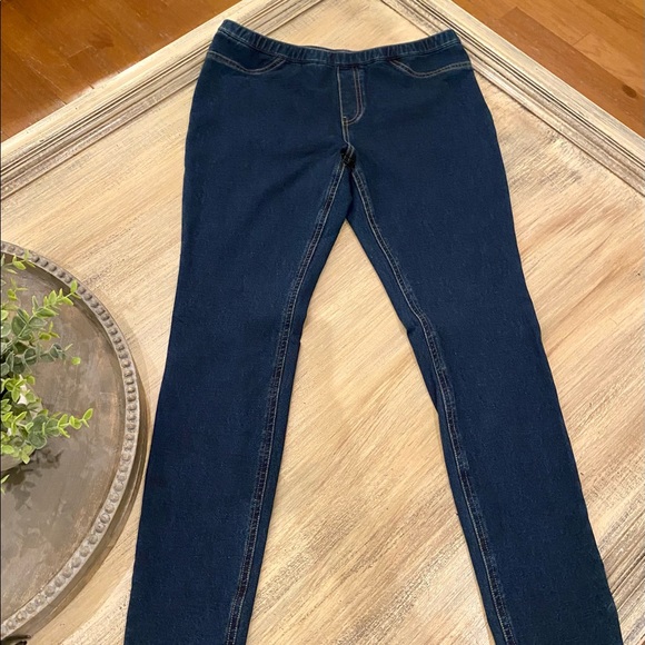 HUE | Jeans | Hue Denim Pull On 